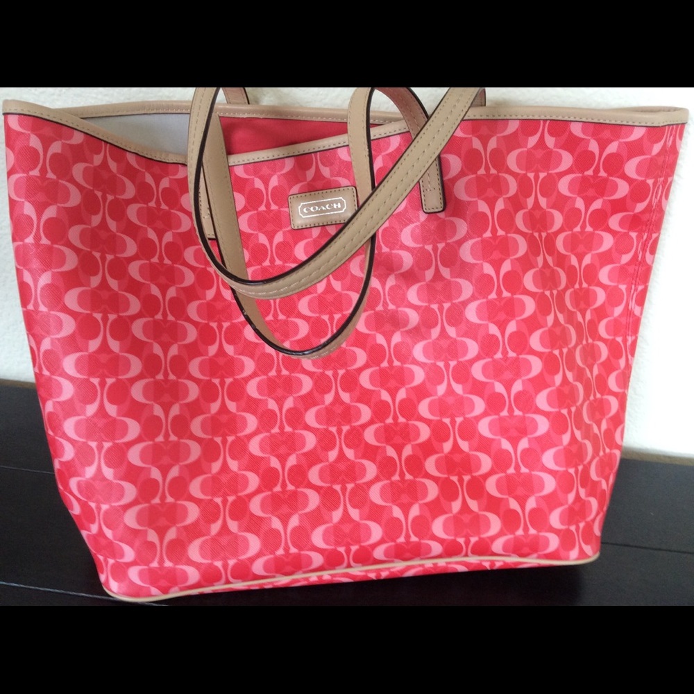 Coach tote - Picture 2 of 8